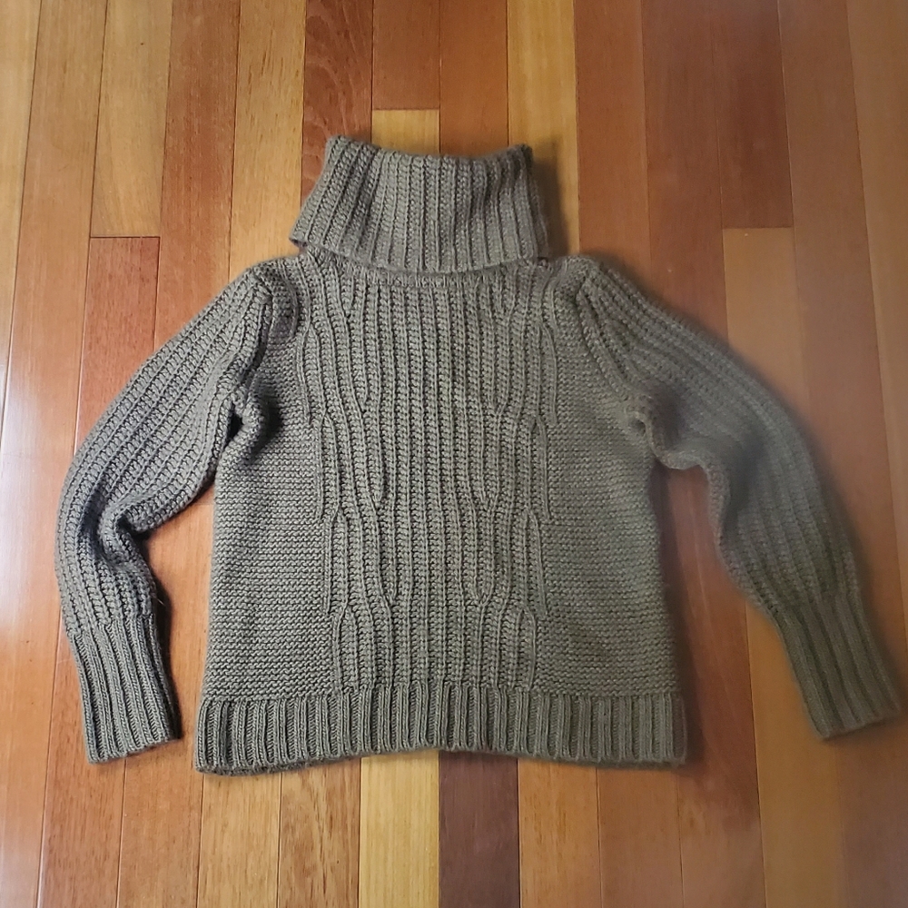 Banana Republic knit sweater